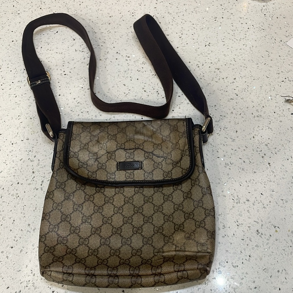 Vintage Gucci GG Supreme Monogram Small Crossbody Flap Bag - Picture 3 of 16